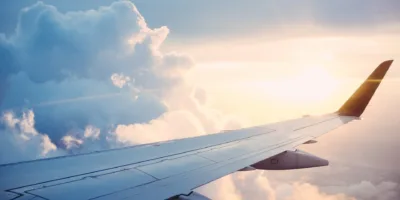 Aeroporto da JHSF (JHSF3), São Paulo Catarina, vai operar voos internacionais; ações lideram Ibovespa