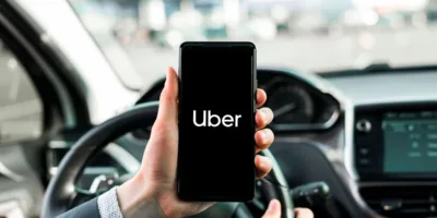 Ações da Uber (U1BE34) disparam em NY após anúncio de entrada no S&P 500