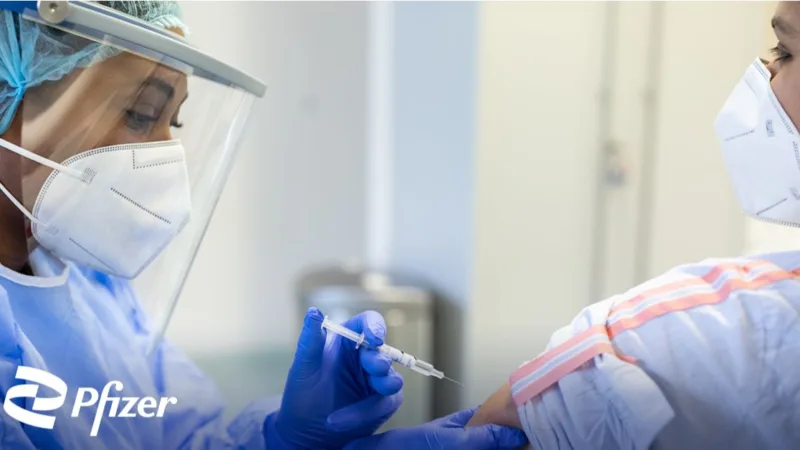 Pfizer (PFIZ34) tem aumento de lucro e receita no 2T21 amparado na venda de vacinas