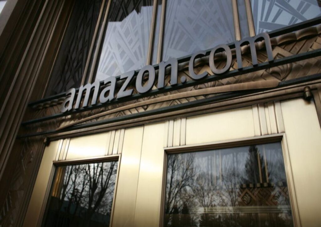 Amazon (AMZO34) perde US@ 1 tri em valor de mercado