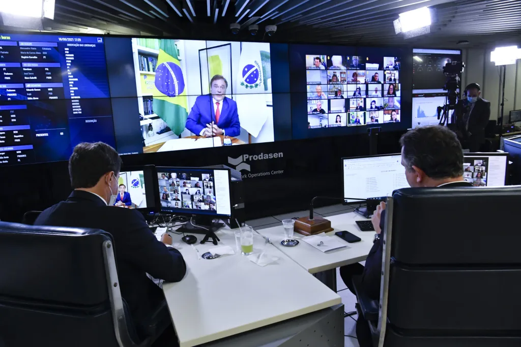 Privatização da Eletrobras foi aprovada no Congresso em meses passados, mas ainda deve enfrentar entraves burocráticos nos próximos meses - Foto: Waldemir Barreto/Agência Senado