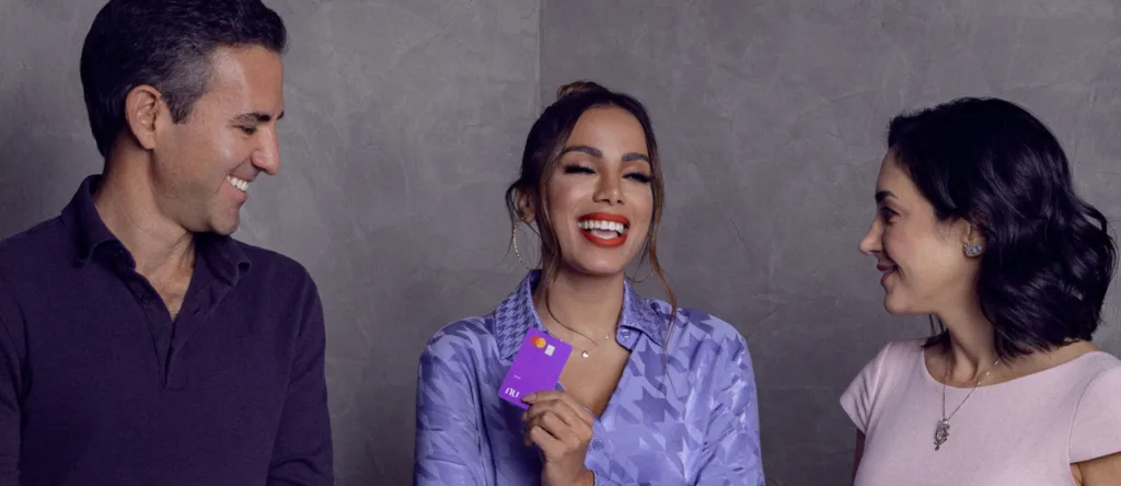 Nubank cancela entrevista com Anitta após ataques nas redes