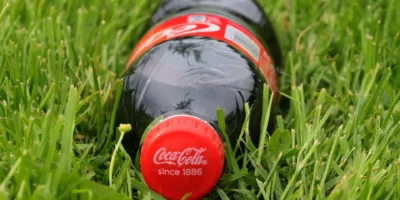 Coca-Cola (COCA34) perde US$ 4 bi em capitalização após gesto de Cristiano Ronaldo