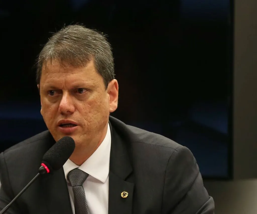 Ministro prevê mais de R$ 1 trilhão em contratação em infraestrutura