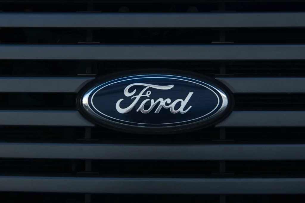 Ford alega problemas com a situação da cadeia de suprimentos global - Foto: Julissa Helmuth/Pexels