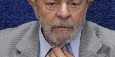Lula, um dos presidenciáveis, tem feito discursos contrários à privatização da Petrobras - Foto: Pedro França/Agência Senado