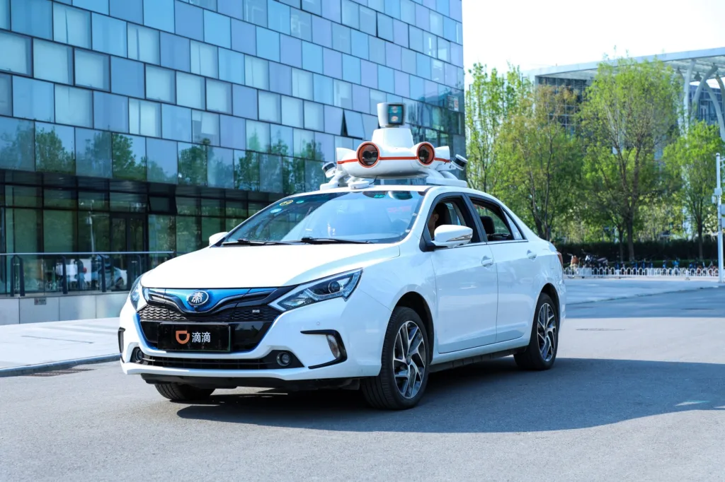 As ações da Didi, controladora da 99 no Brasil, despencaram 25% na pré-abertura em Nova York.