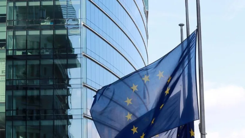 Bolsas europeias fecham em alta, com impulso após discurso do presidente do Fed