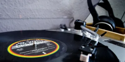 Oaktree investe US$ 375 mi em dona de direitos da música de Bob Marley