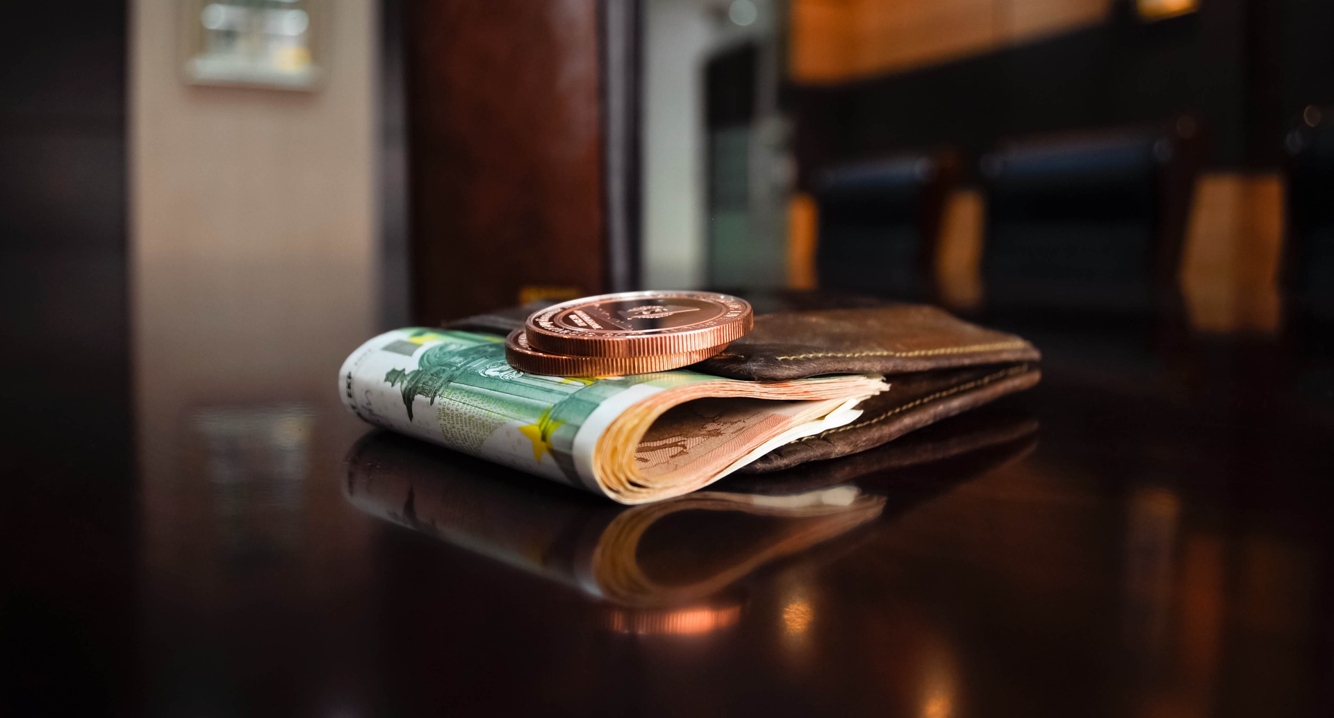 Pirâmides e criptomoedas - Foto: Pixabay