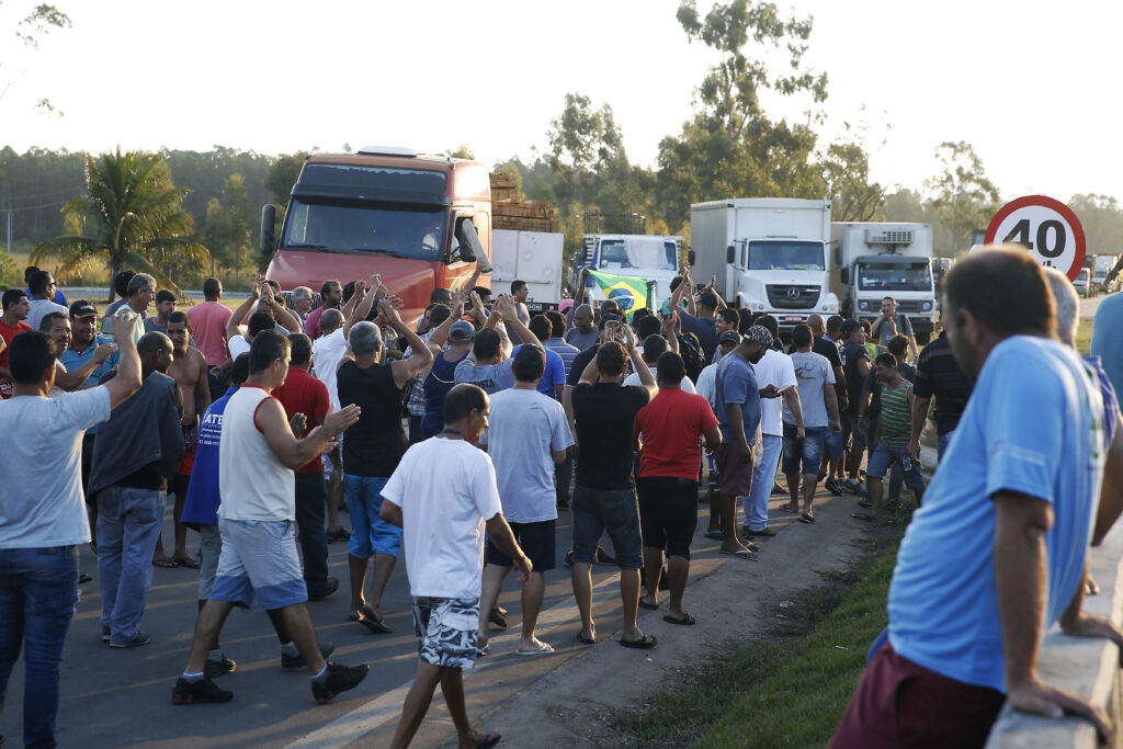 Apesar da paralisação, caminhoneiros citaram que movimento não irá trancar estradas nem algo do gênero, por ora - Foto: Tomaz Silva/Agência Brasil