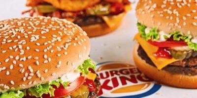 Burger King (BKBR3) dispara 4,9% após assumir Domino’s e ultrapassar McDonald’s