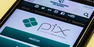 Pix será atualizado para fazer pagamentos em apps de mensagens e compras online, diz BC