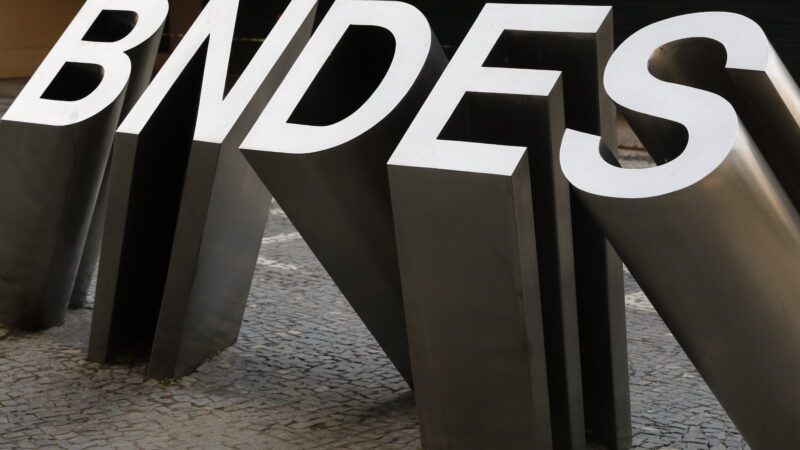 BNDES projeta redução de concessões se pagamentos ao Tesouro não forem diluídos