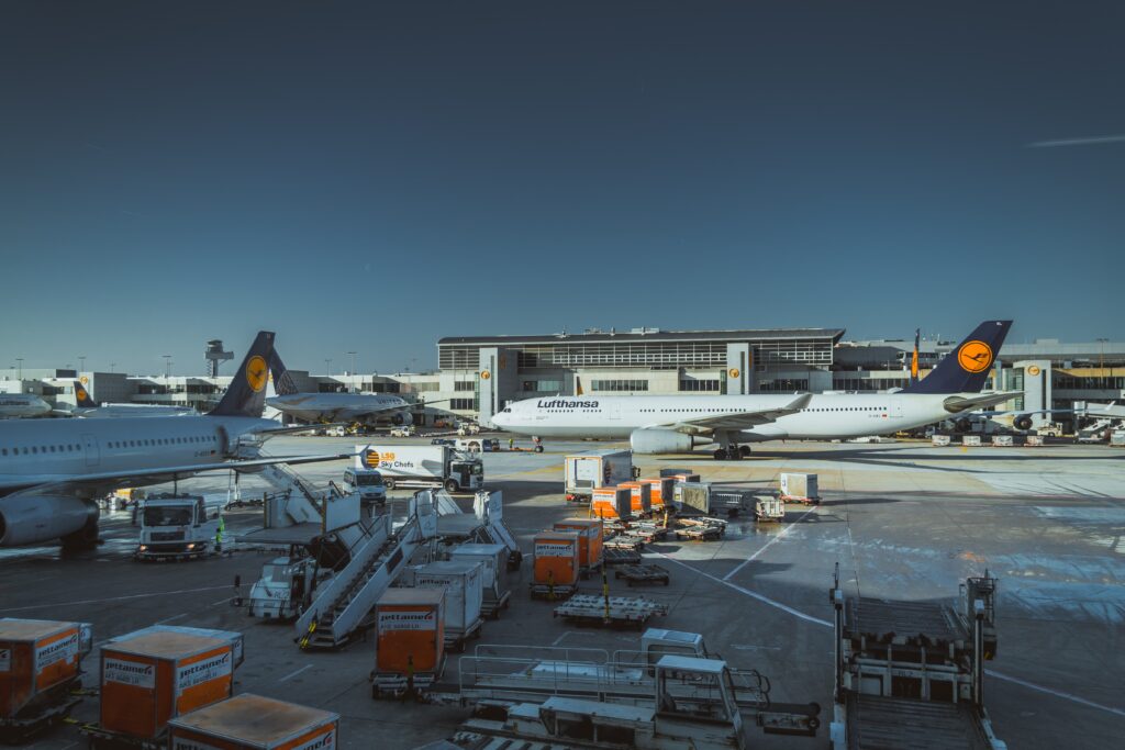 Aeroporto. Foto: Ilya Cher/ Unsplash