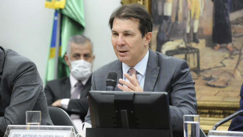 Reforma administrativa incluirá o Judiciário, diz o relator Arthur Maia