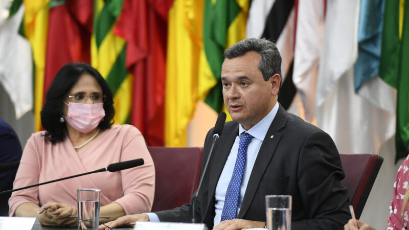 Presidente do Banco do Brasil (BBAS3) quer reunião urgente com a Febraban para discutir manifesto