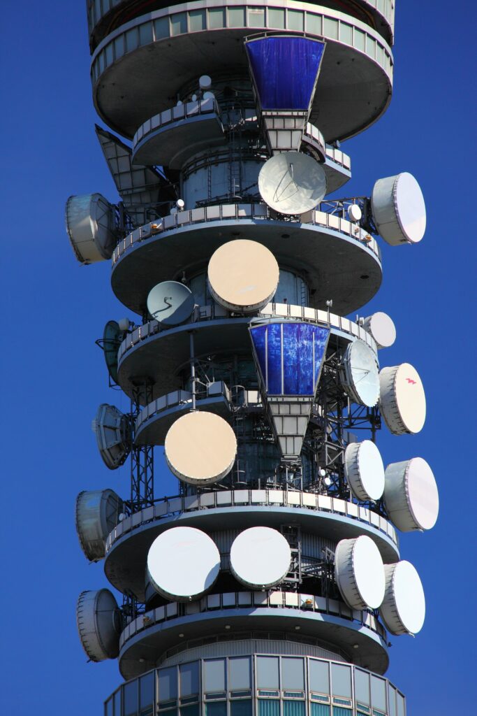 KKR estuda realizar oferta em conjunta com CVC pela Telecom. Foto: Pixabay