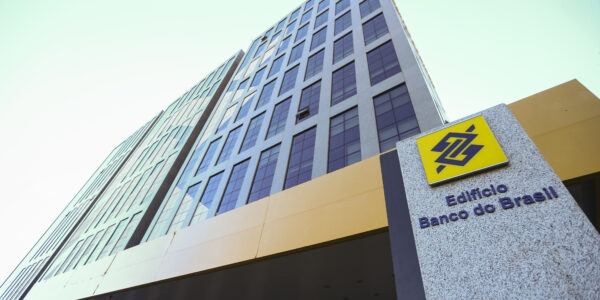 ‘Chuva de resultados’: do Banco do Brasil (BBAS3) à Oi (OIBR3), mais de 70 empresas  soltam balanços do 1T24 na próxima semana