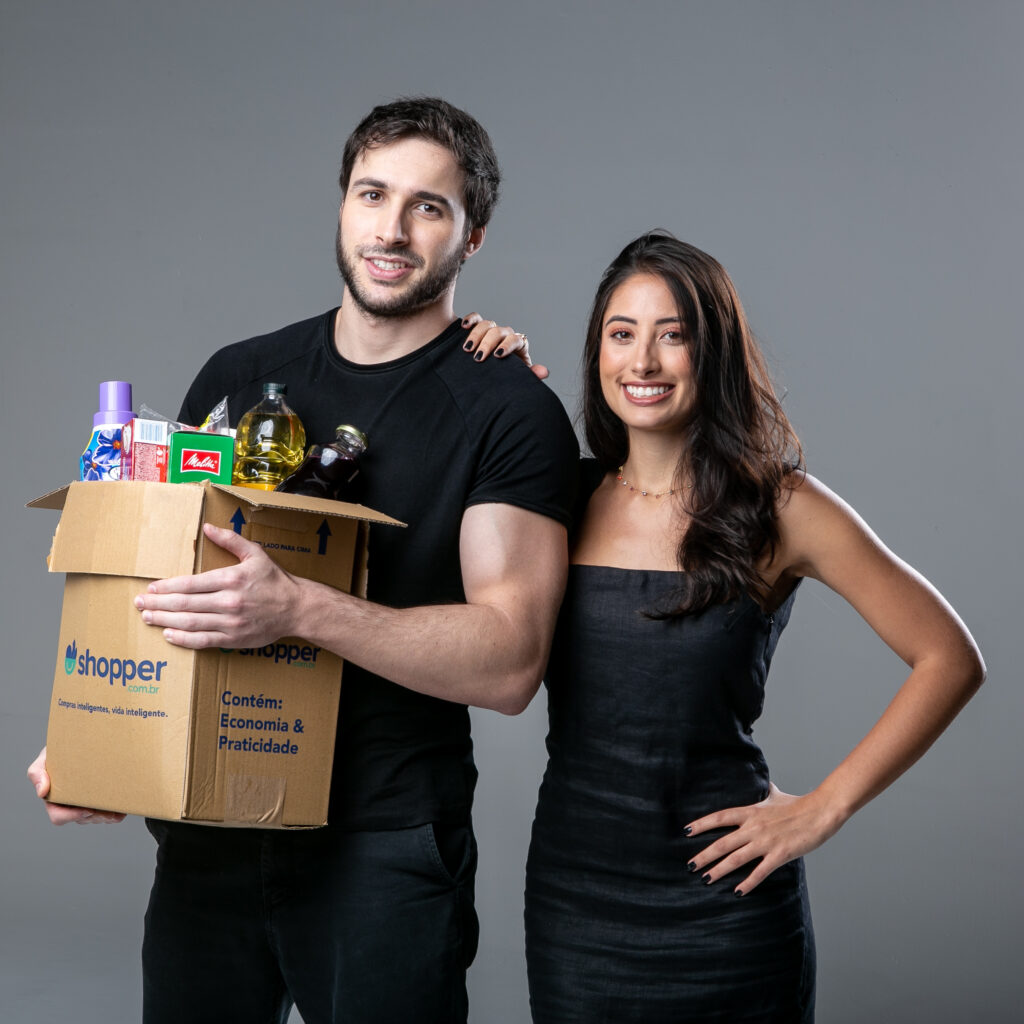 Fabio Rodas e Bruna Vaz - Fundadores da Shopper.