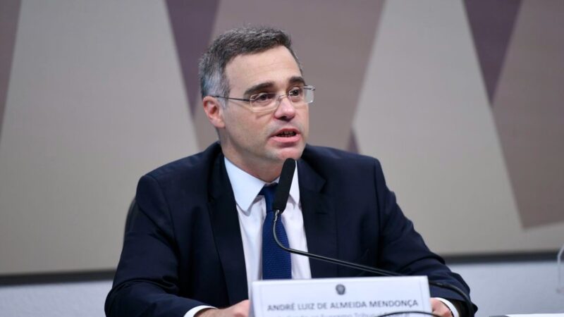 Senado aprova indicação de ex-ministro André Mendonça para o STF