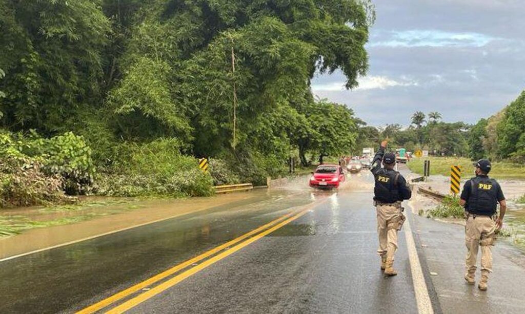 Fundo emergencial seria usado em situações de catástrofes naturais como a que vem acontecendo na Bahia