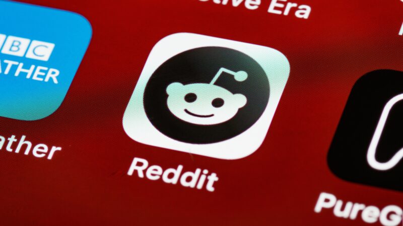 Reddit entra com pedido de IPO nos EUA e deve ser avaliado acima de US$ 10 bilhões