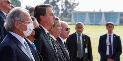 Orçamento de 2022 é sancionado por Bolsonaro com vetos; confira cortes