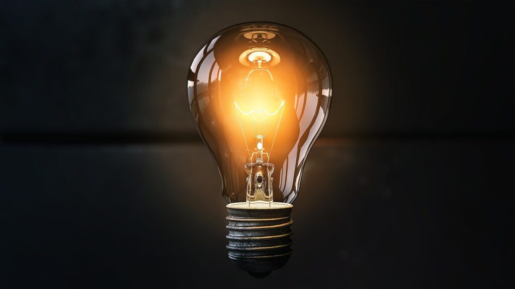 Conta de luz sofreu diversos aumentos após crise hídrica e deterioração macroeconômica - Foto: Pixabay