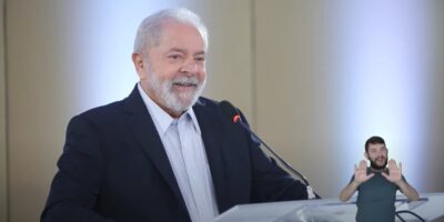 Lula: governo tem que abandonar compromisso de dar dinheiro ao mercado financeiro