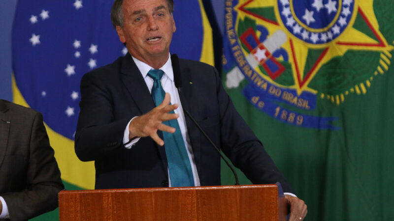 Petrobras (PETR4): Bolsonaro quer redução na distribuição de dividendos da empresa