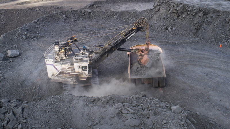 Vale (VALE3), CSN Mineração (CMIN3): queda do minério de ferro derruba ações na Bolsa