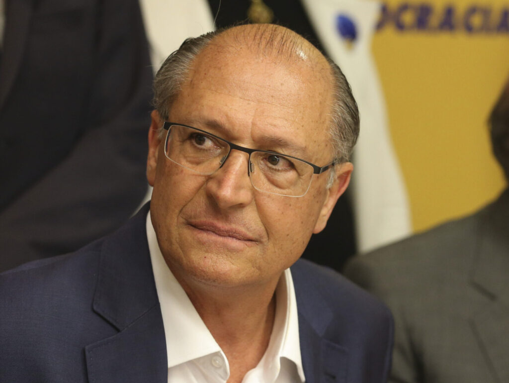 Geraldo Alckmin é investigado por receber R$ 3 mi em caixa 2 da Ecorodovias (ECOR3)