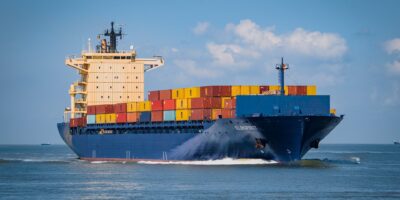 Frete marítimo sobe 470%, impacta inflação global e ‘morde’ margens das empresas