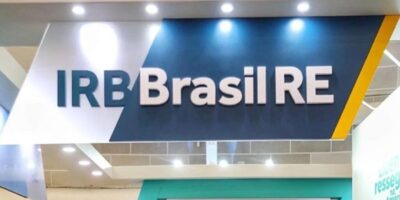 Ação do IRB Brasil (IRBR3) sobe 8,93% e lidera altas. O que está acontecendo?