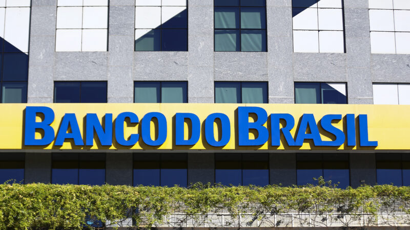 Banco do Brasil (BBAS3) amplia em 80% crédito para grandes empresas no 1T24