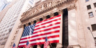 Bolsas de Nova York fecham em alta com dados positivos dos EUA