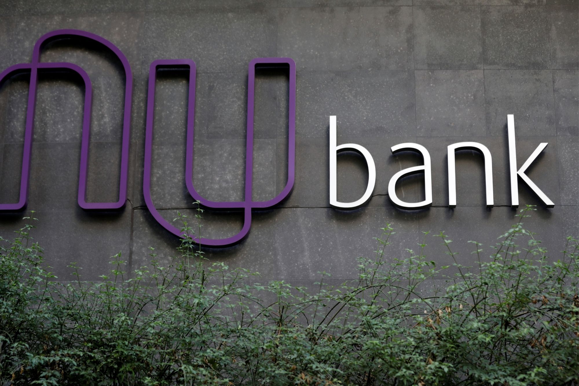 Radar: Nubank (NUBR33) completa seis meses na bolsa, Banco do Brasil  (BBAS3) torna-se 'rei dos dividendos