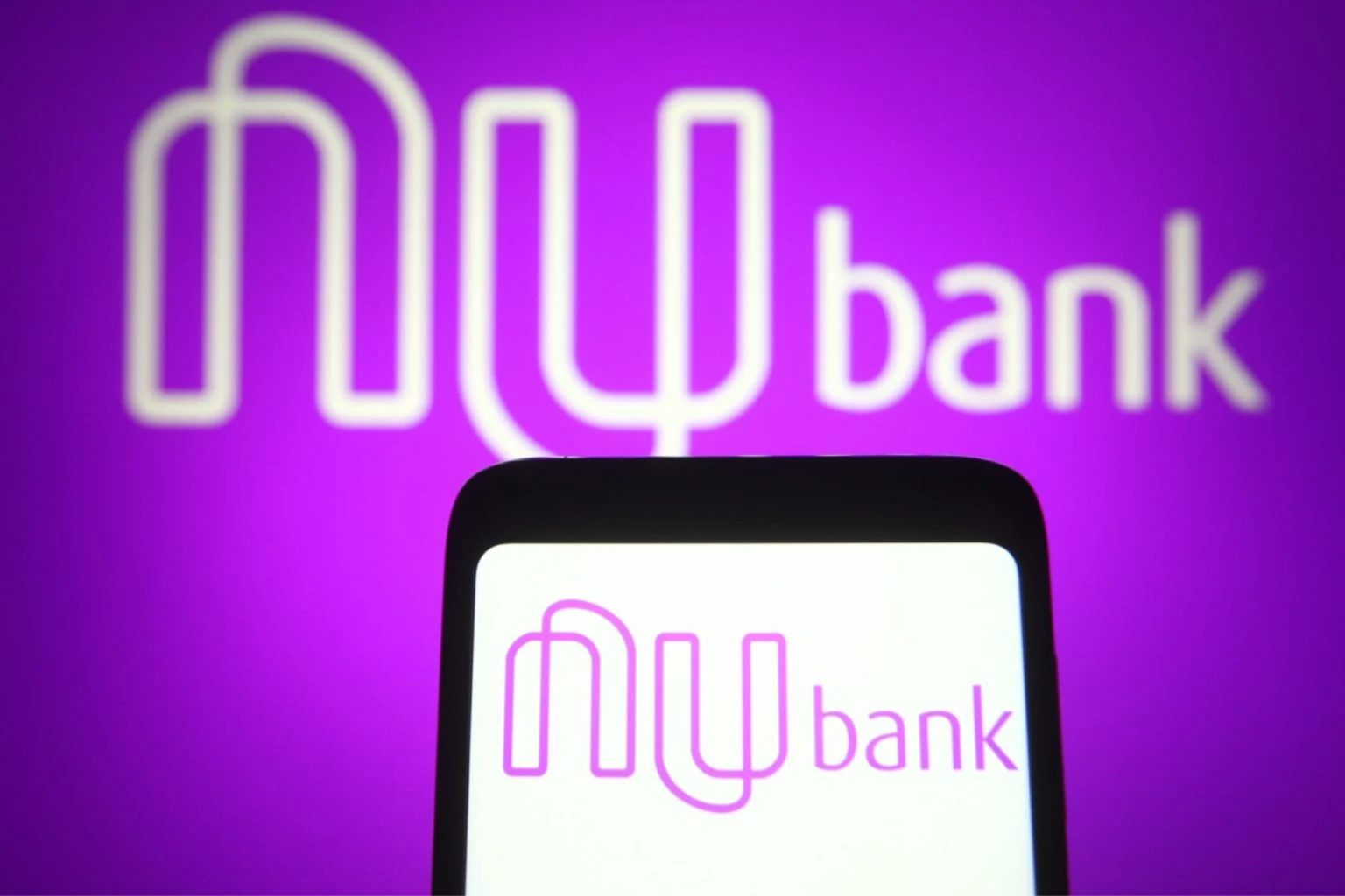 Nubank (NUBR33): aplicativo fica fora do ar nesta quarta-feira (5)