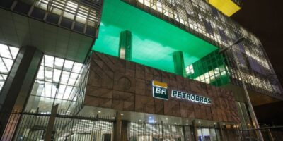 2ª redução em agosto: Petrobras (PETR4) anuncia queda de 4% no preço do diesel nas refinarias