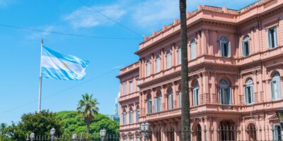 Argentina vive nova crise, e lojas não sabem nem quanto cobrar
