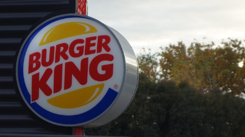 Controladora do Burger King (BKBR3) questiona RBI sobre aquisição por fundo