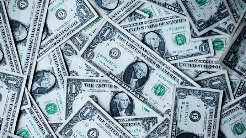 Dólar: Queda chega a R$ 4,91 com apetite por risco e Treasuries positivos seguram câmbio