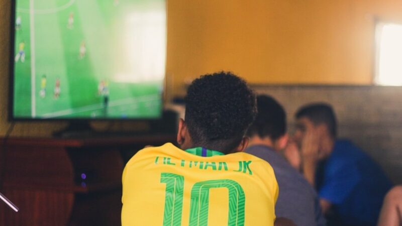‘Para ver a Copa do Mundo, brasileiro vai querer TV de 65 polegadas’, diz executivo da Samsung