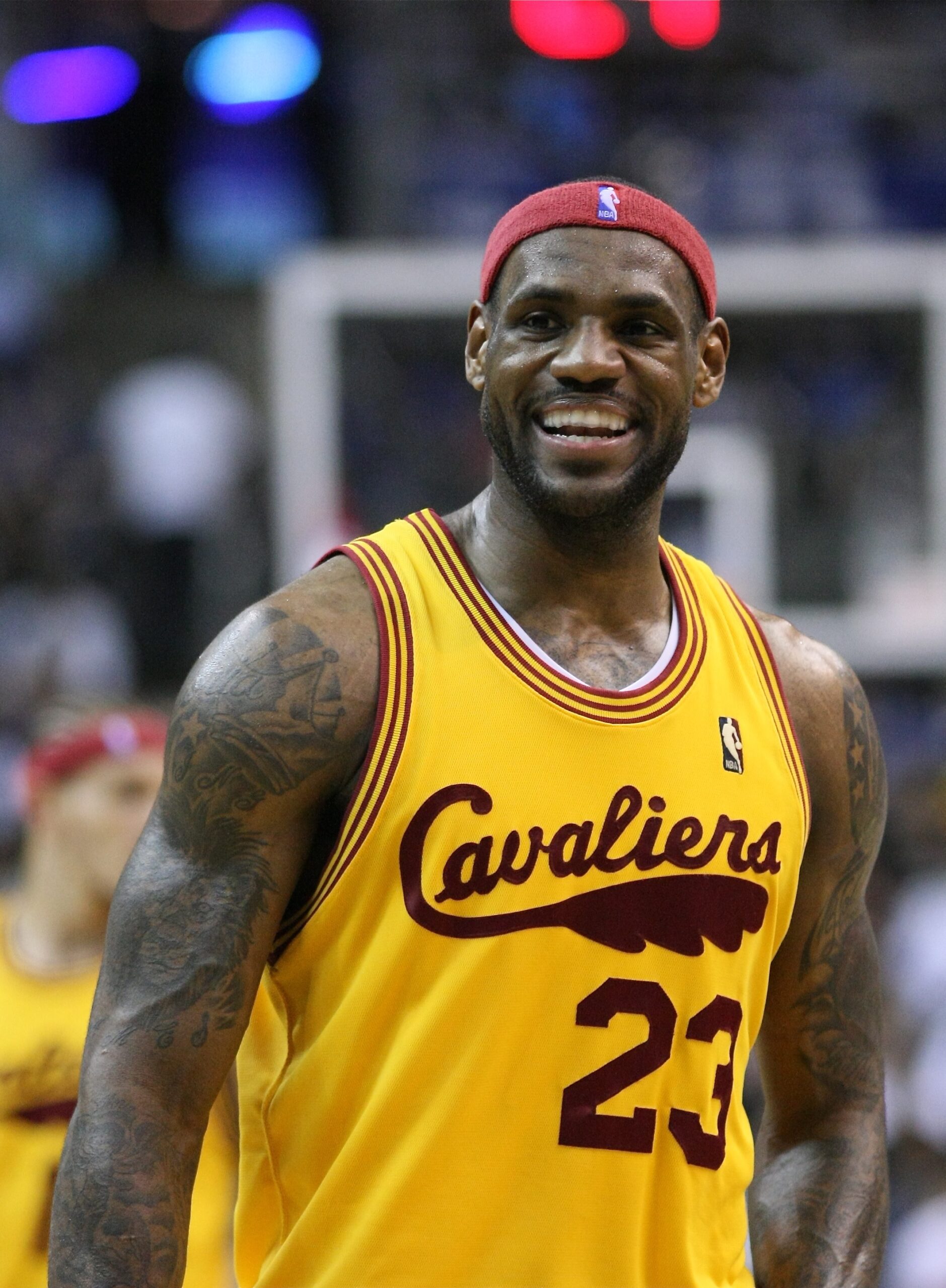 LeBron James lidera ranking da Forbes de jogadores mais bem pagos