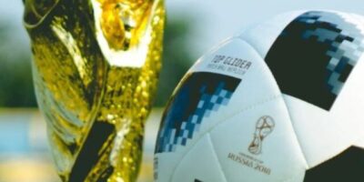 Imagem da taça e da bola da Copa do Mundo 2022