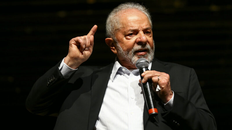 Despacho de Lula barra privatização da Petrobras (PETR4) e de outras empresas públicas