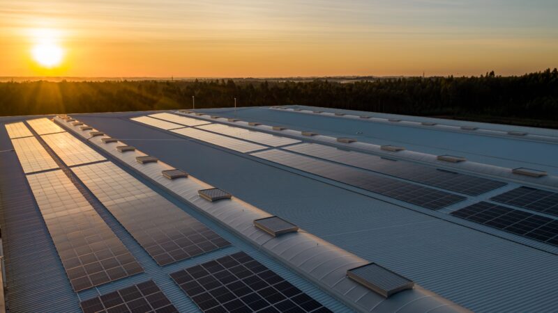 Gerdau (GGBR4) e Newave Energia firmam acordo para instalar megausina solar em MG, com R$ 1,5 bilhão em investimentos