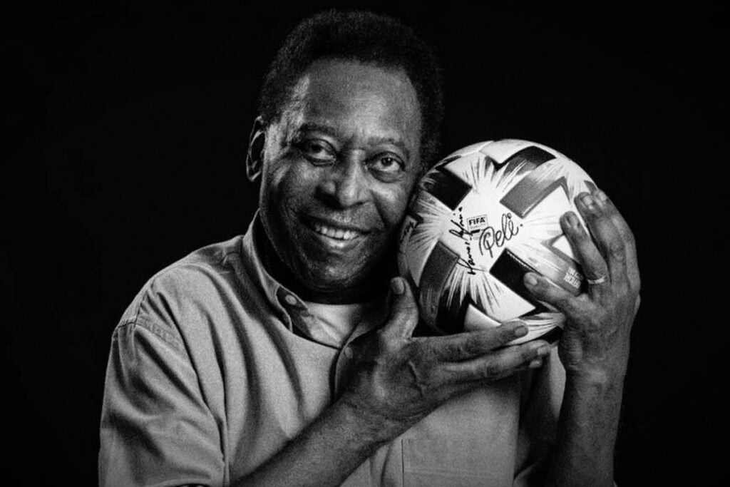 Pelé, o maior jogador de futebol de todos os tempos, morre aos 82 anos