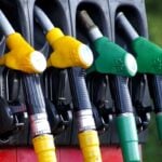 Preço da gasolina nos EUA tem maior queda de 2024